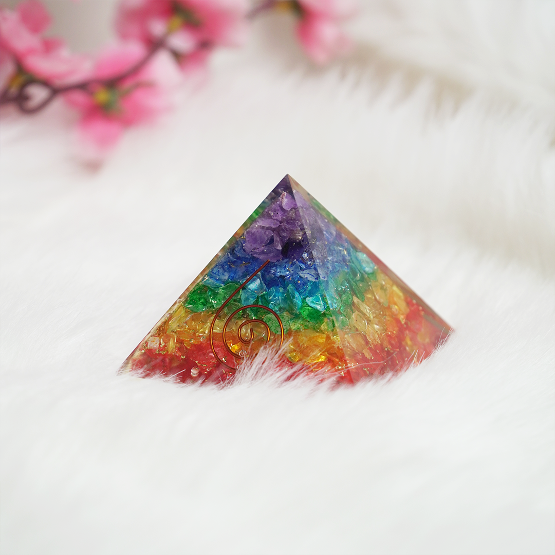 7 Chakra Orgone Pyramid