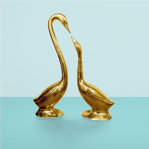 ✨ Golden Swan Pair Showpiece – Symbol of Love, Harmony & Prosperity (28 cm & 22 cm)