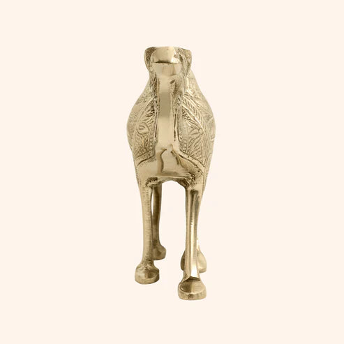 🐪 Golden Camel Showpiece – Symbol of Strength, Endurance & Prosperity (16 × 16 × 6 cm)