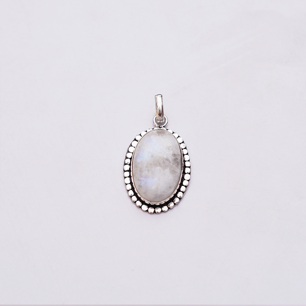 Moonstone Pendant | चंद्रमणि पेंडेंट