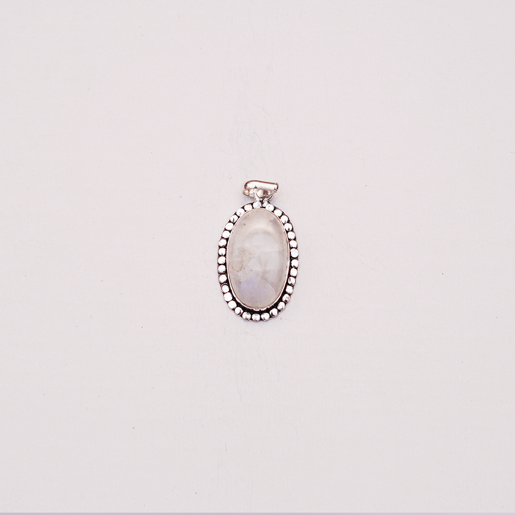 Moonstone Pendant | चंद्रमणि पेंडेंट