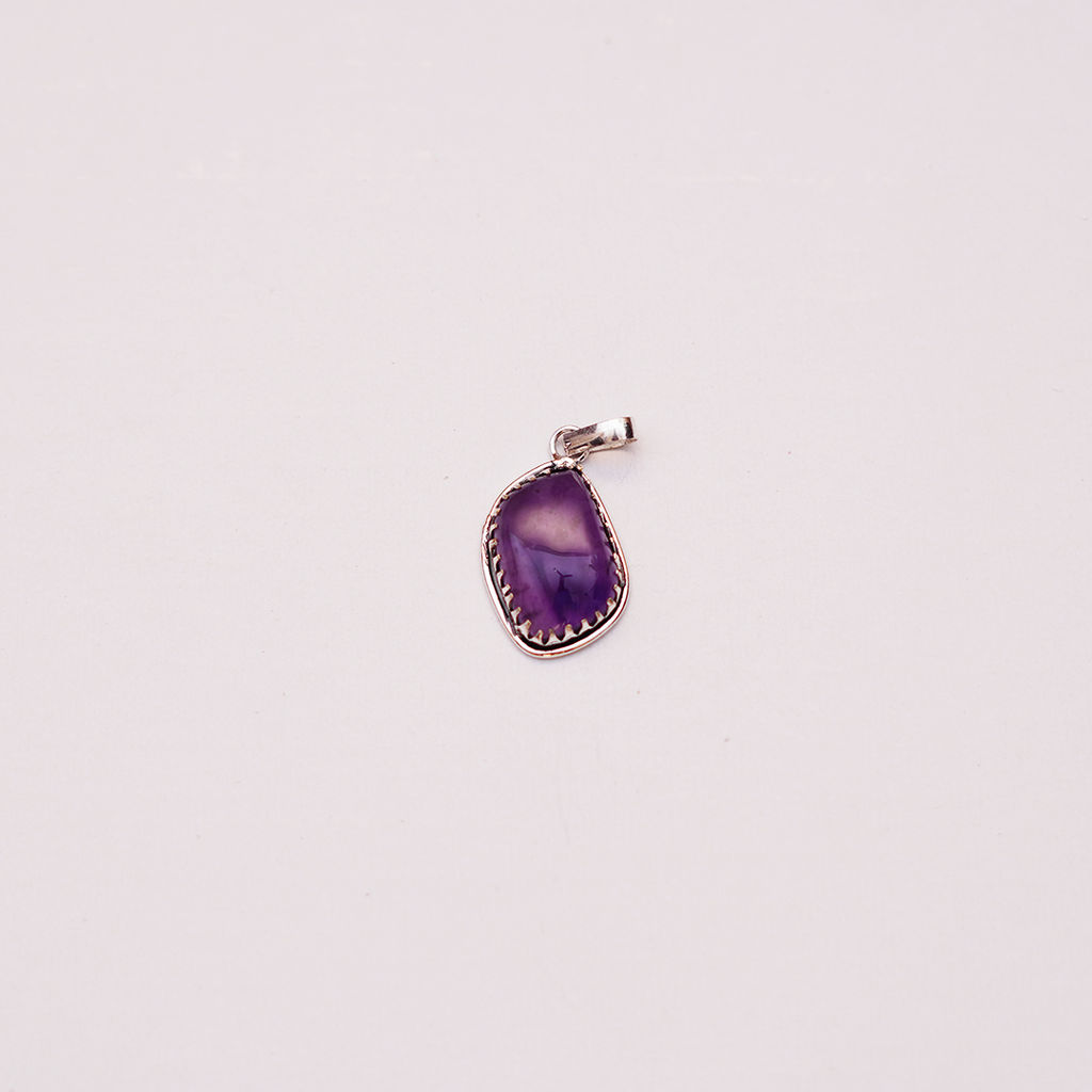 Natural Amethyst Pendant | प्राकृतिक जामुनिया