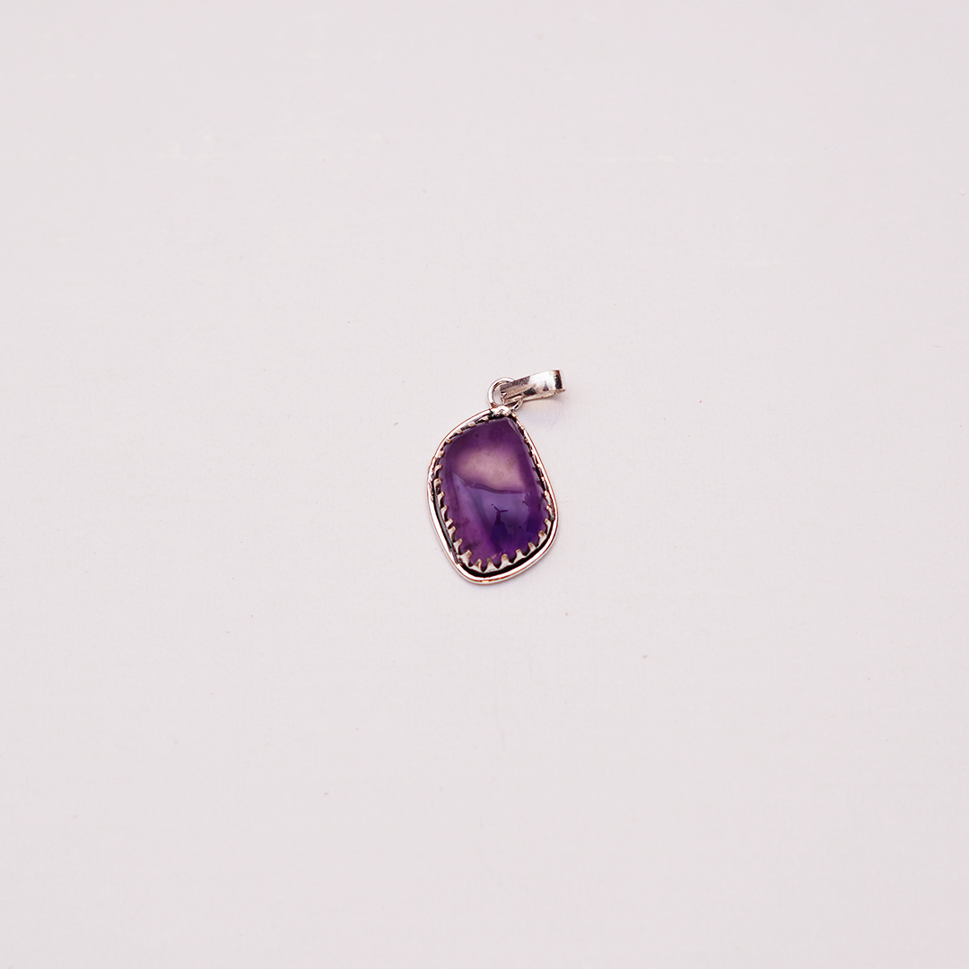 Natural Amethyst Pendant | प्राकृतिक जामुनिया