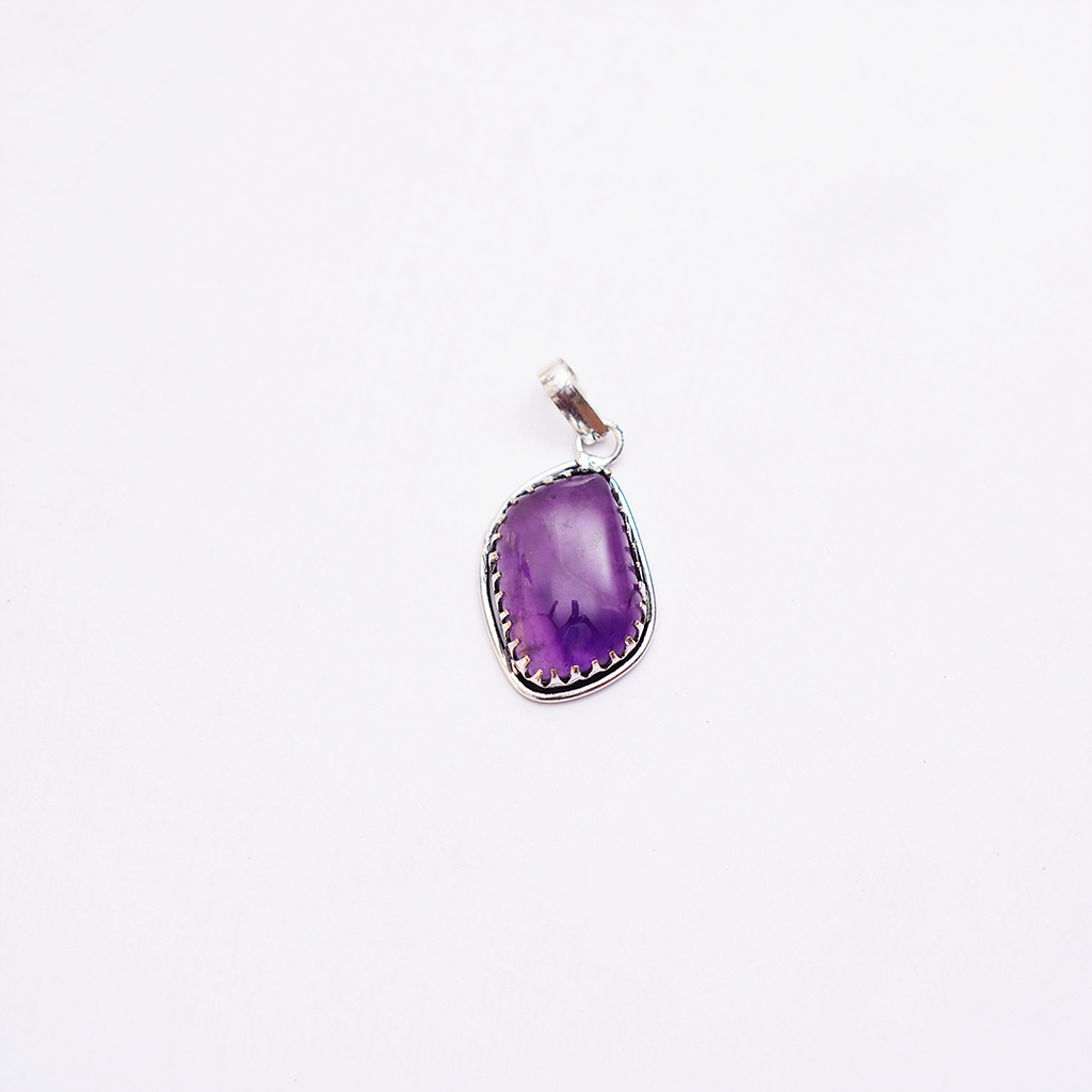 Natural Amethyst Pendant | प्राकृतिक जामुनिया
