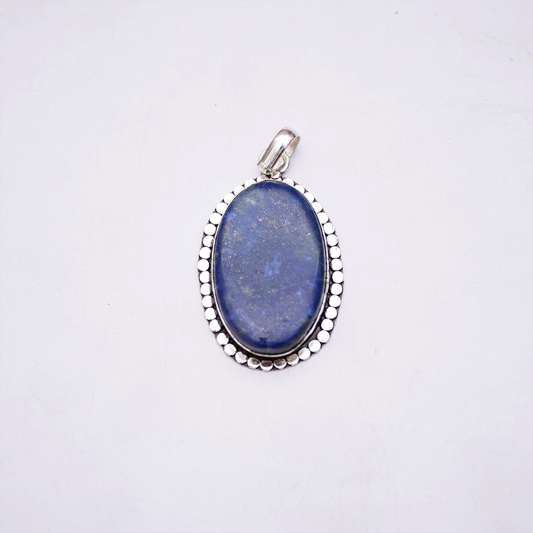 Natural Lapis Lazuli Pendant — प्राकृतिक लैपिस लाजुली पेंडेंट