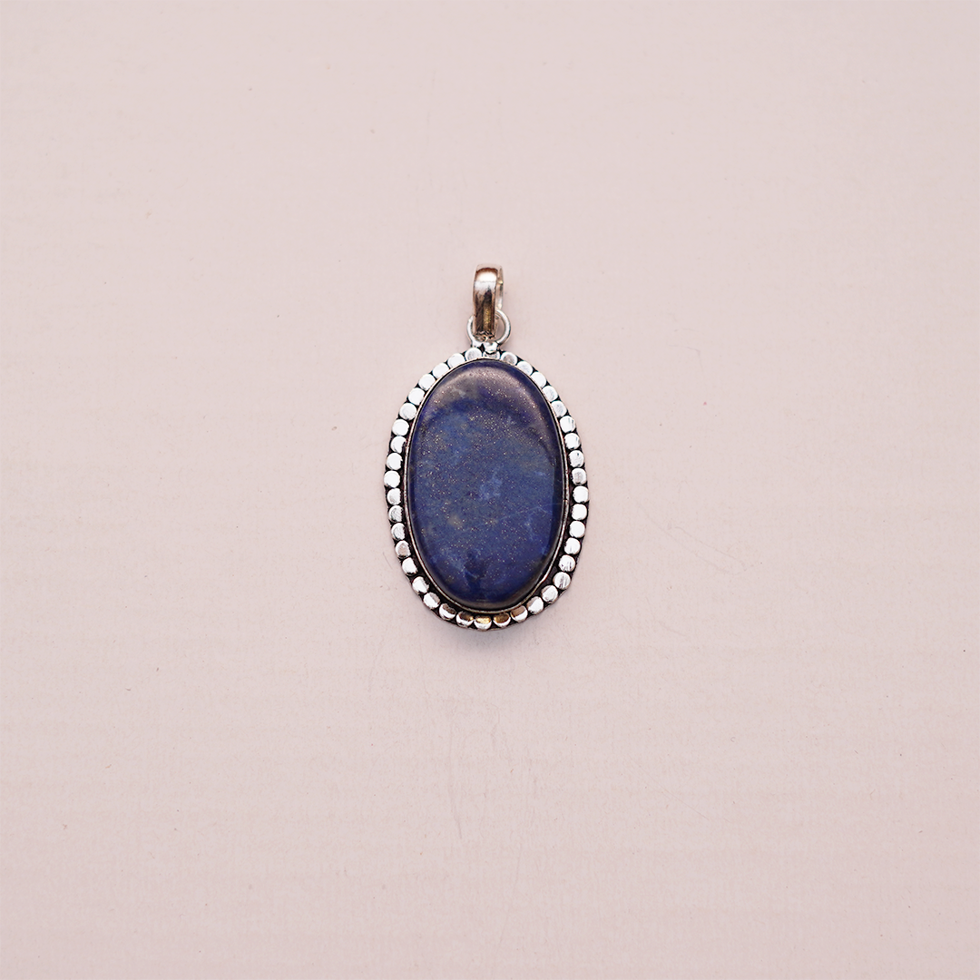 Natural Lapis Lazuli Pendant — प्राकृतिक लैपिस लाजुली पेंडेंट