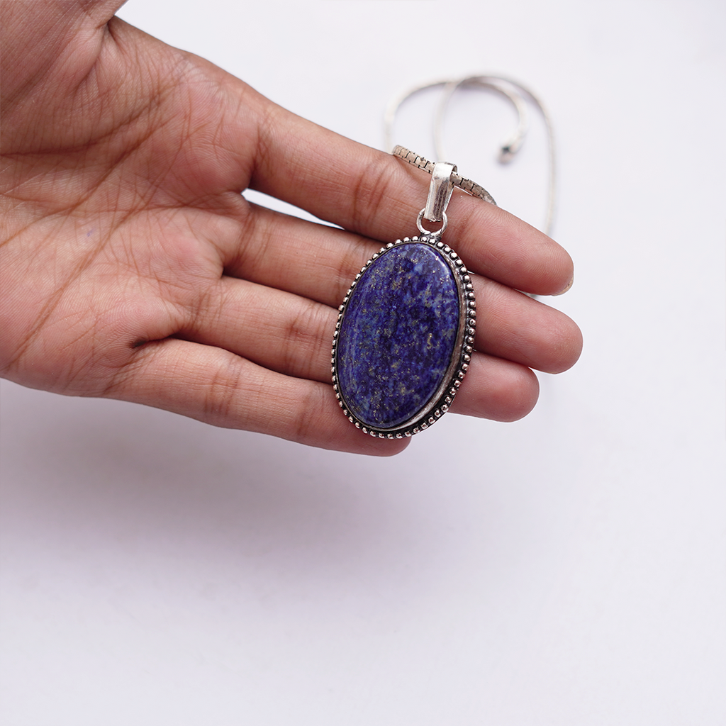 Natural Lapis Lazuli Pendant — प्राकृतिक लैपिस लाजुली पेंडेंट