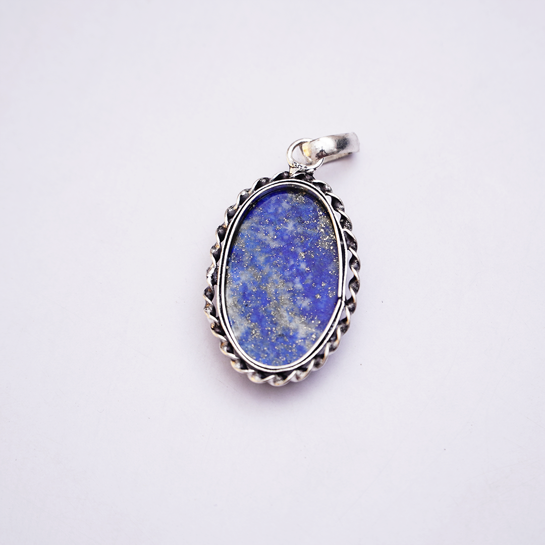 Natural Lapis Lazuli Pendant — प्राकृतिक लैपिस लाजुली पेंडेंट