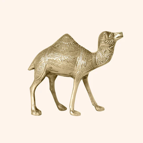 🐪 Golden Camel Showpiece – Symbol of Strength, Endurance & Prosperity (16 × 16 × 6 cm)