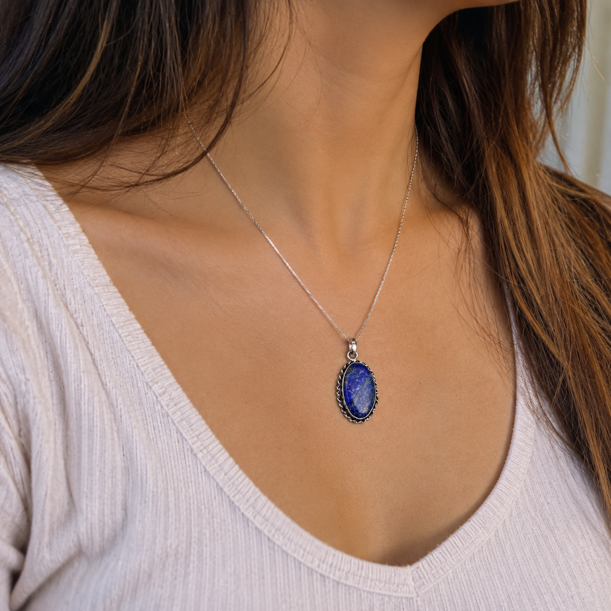 Natural Lapis Lazuli Pendant — प्राकृतिक लैपिस लाजुली पेंडेंट